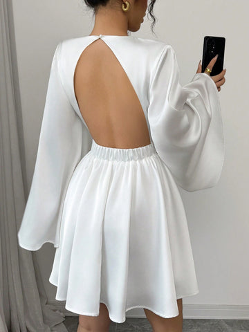 Women's Solid Color Backless Waist Cinched A-Line Flared Long Sleeve Dress