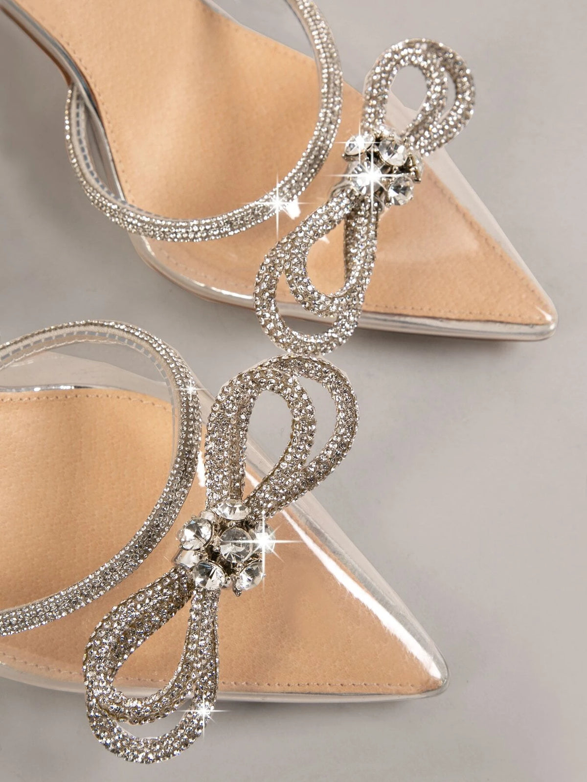 Vinyl Vamp Rhinestone Around Ankle Strap And Bow Pumps