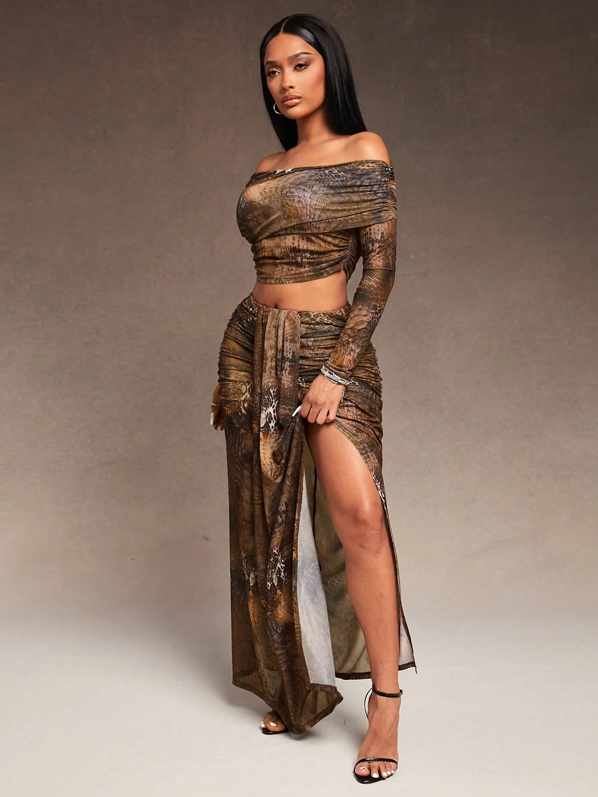 Brown Tie-Dye Snake Print Stretch Mesh Fabric Retraction One Line Collar Long Sleeve Top And Low Waist High Slit Skirt Two-Piece Set