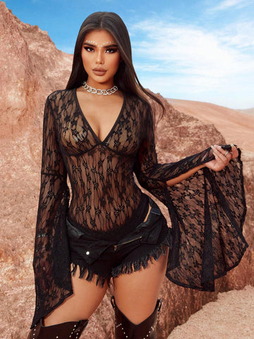 Music Festival Western Style Women's Sexy Black Floral Hollow Lace Vacation High-Elastic High-End Charming Hot Girl Temperament Sexy Long Sleeves Exaggerated Bell Sleeves Tight Front Medium Deep V Short Top