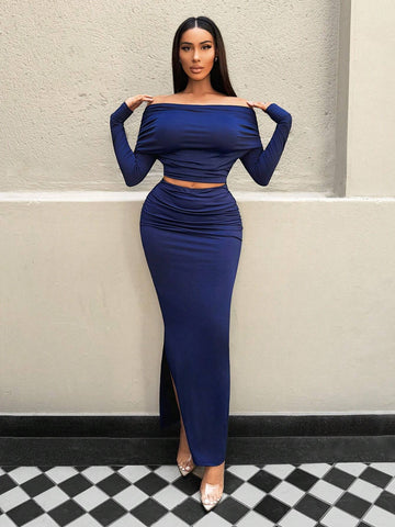 Off-Shoulder Long Sleeves With Pleats And A Skirt With Pleats At The Waist And Split Design Two-Piece Suit