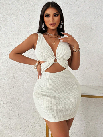 Plunging Neck Cutout Knot Ring Decorated Bodycon Dress