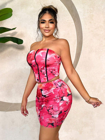 Sexy Flower Printed Bandeau Top And Bodycon Skirt Set For Beach Vacation In Summer