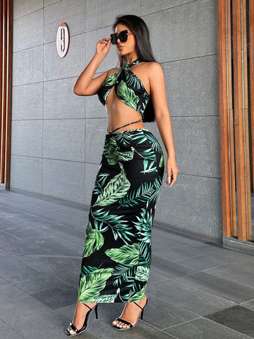 Summer Bohemian Holiday Set With Green Tropical Plant Print Halter Neck Vest And Long Skirt - Two Piece Set