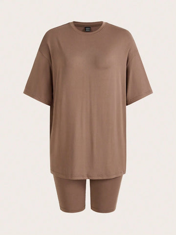 Women 2 Sets Of Summer Solid Color Round Neck Loose Short Sleeve T-Shirt And Shorts Casual Outfit