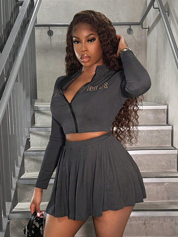 2pcs/Set Casual Letter Print Cropped Top And Mini Skirt, Autumn