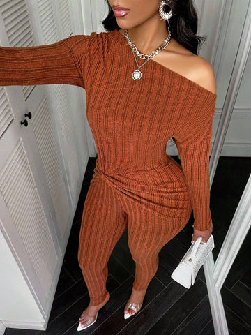 Asymmetrical Neck Twist Knot Hem Tee & Leggings