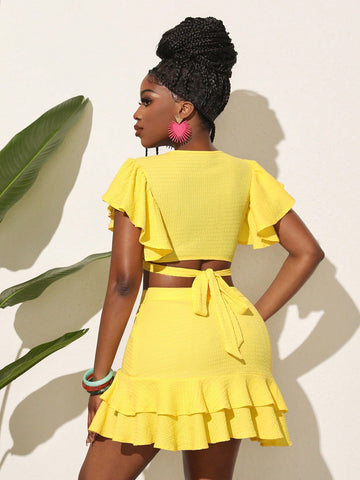 Casual Vacation V-Neck Ruffled Irregular Short-Sleeved Waist-Tied Crop Top And Multi-Layered Ruffled Tight Mini Skirt Yellow Texture Women's Two-Piece Set