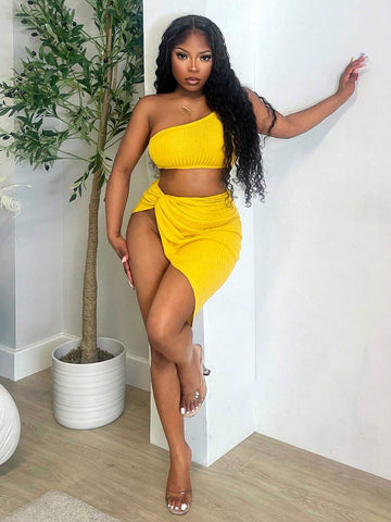 Solid Color Asymmetrical Neckline Sleeveless Top And Thigh Length Split Skirt Two Piece Set