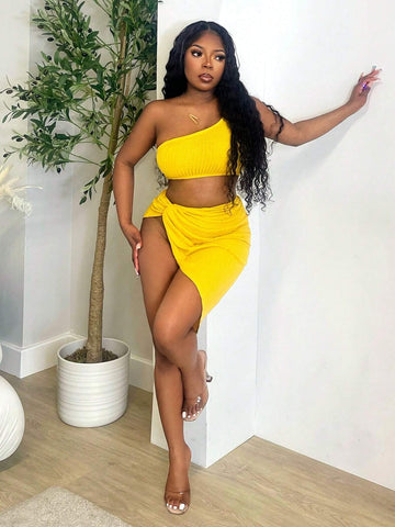 Solid Color Asymmetrical Neckline Sleeveless Top And Thigh Length Split Skirt Two Piece Set