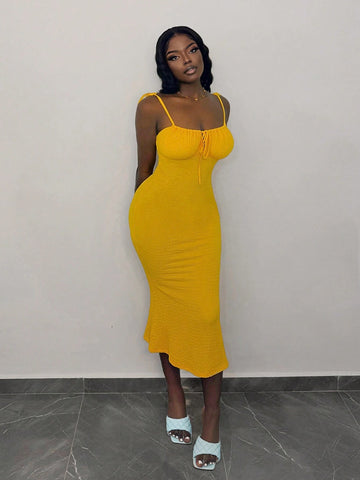 Vacation Spaghetti Strap Ruched Fish Tail Hem Bodycon Dress With Tie Front-Red Carpet Style