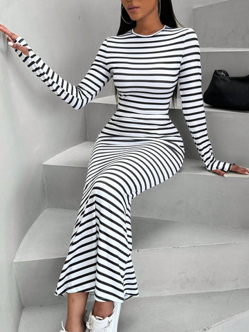 Women'S Round Neck Striped Long Sleeve T-Shirt And Skirt Set