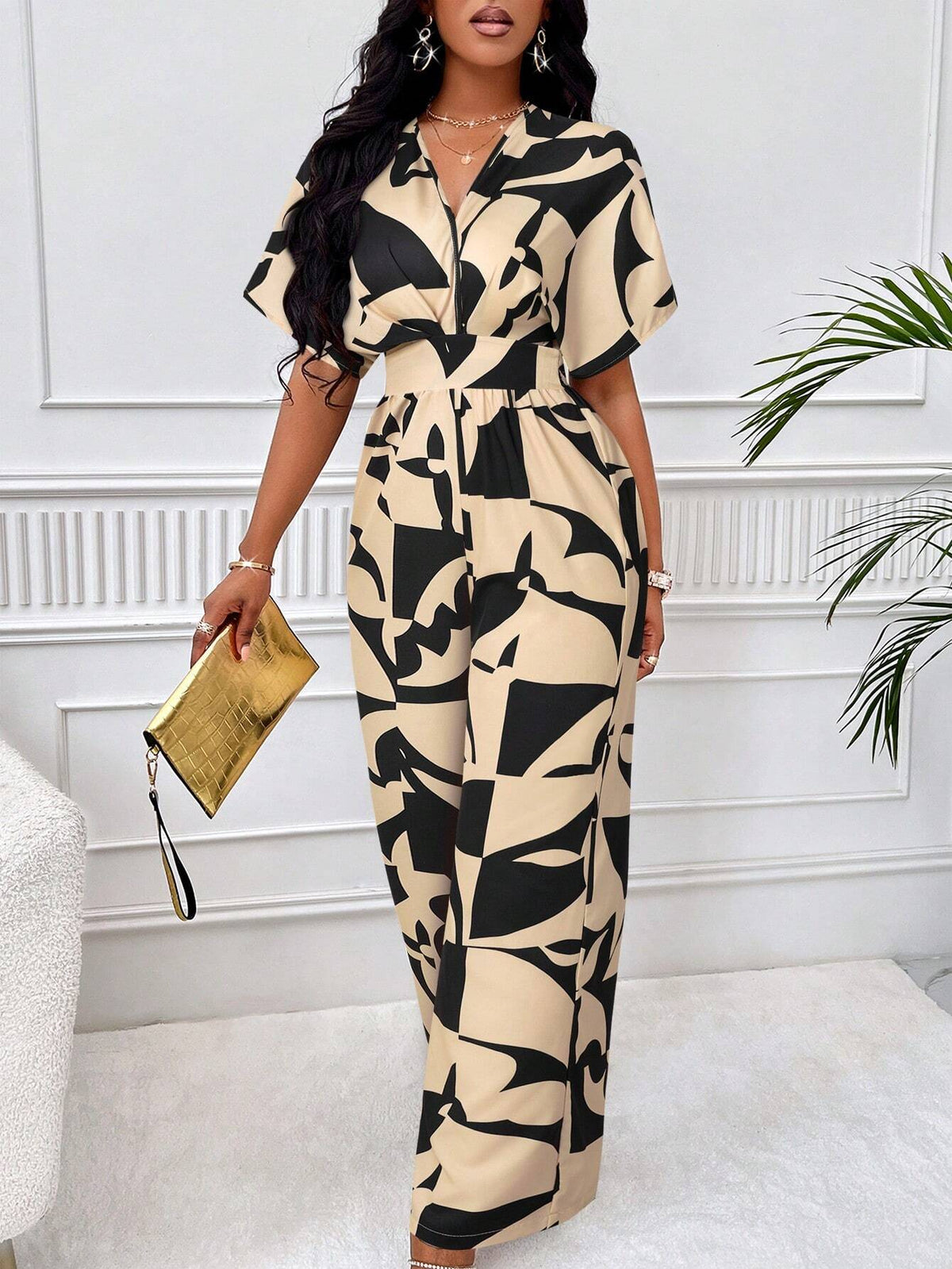 All-Over Print Ruched Jumpsuit With Bat Wing Sleeves (Print Pattern Random)