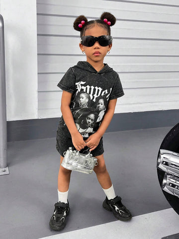 Streecool Kids Cool And Casual Street Fashion Portrait Patterned Tight-Fitting Short Sleeve Knitted Dress With Hood And Drawstring For Toddler Girls, Suitable For Summer, Autumn, Sports, Parties And Sister Matching, European And American Style