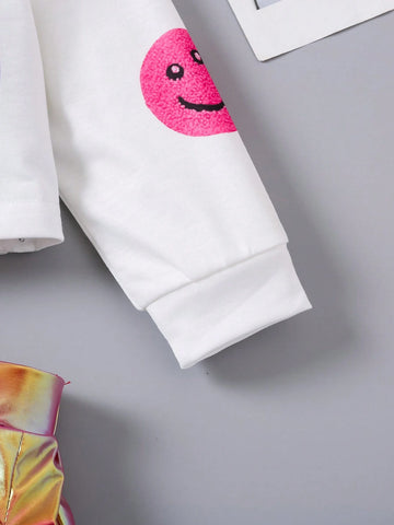 Streecool Kids Girls Y2K Style Colorful Smiling Face Print Crewneck Sweatshirt + Metallic Pleated Mini Skirt Set, Suitable For Autumn, Winter, Daily Wear, Party, Sports, Street