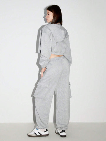 3PCS: 1 Set Women Casual Minimalist Cinched Waist Hooded Short Top And 1 Set Elastic Waist Big Pocket Embroidery Pattern Straight Pants, Autumn/Winter