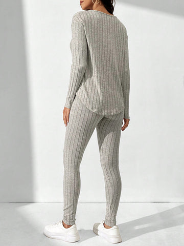 Ladies' Solid Color Ribbed Knit Two Piece Outfit