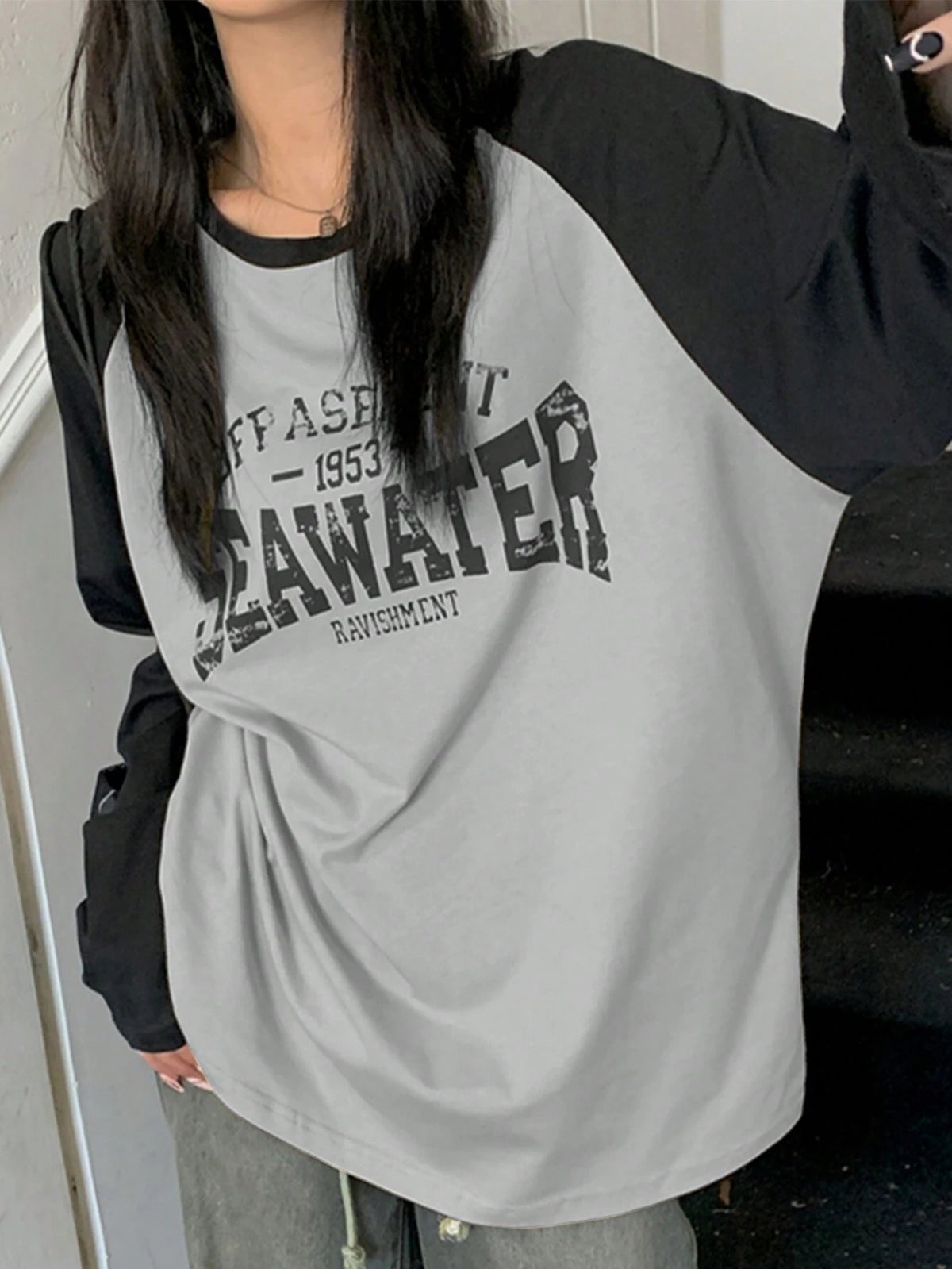 Unity Women Spring/Summer Loose Casual T-Shirt, Long Sleeves, Contrast Shoulder, Letter Print