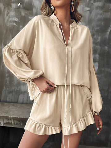 2pcs/Set Women's V-Neck Tie-Belt Lantern Sleeve Blouse And Ruffled Hem Shorts  Money,Simple,Teacher Clothes,Thanksgiving Women Outfit,Long Sleeve Women Two Piece Fall Outfits,White Ruffle Two Piece Fall Outfits