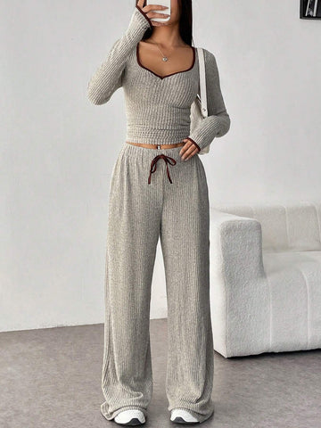 2pcs Women's Casual V-Neck Fitted Contrast Color Ribbed Knit T-Shirt + Loose Ribbed Knit Waistless Pants, Autumn/Winter Season Set