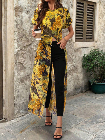 VCAY All-Over Allover Print Round Neck Split Hem Short Sleeve Shirt