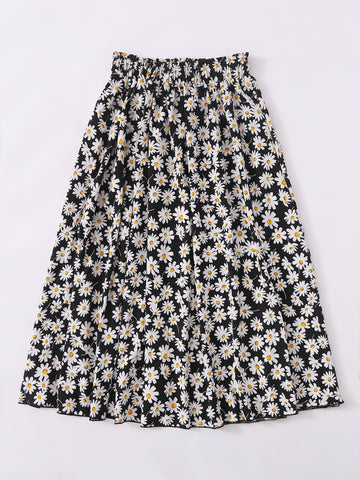 VCAY Allover Daisy Print Skirt