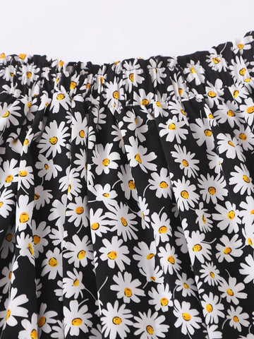 VCAY Allover Daisy Print Skirt