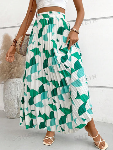 VCAY Allover Print Pleated Skirt