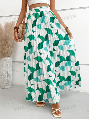 VCAY Allover Print Pleated Skirt