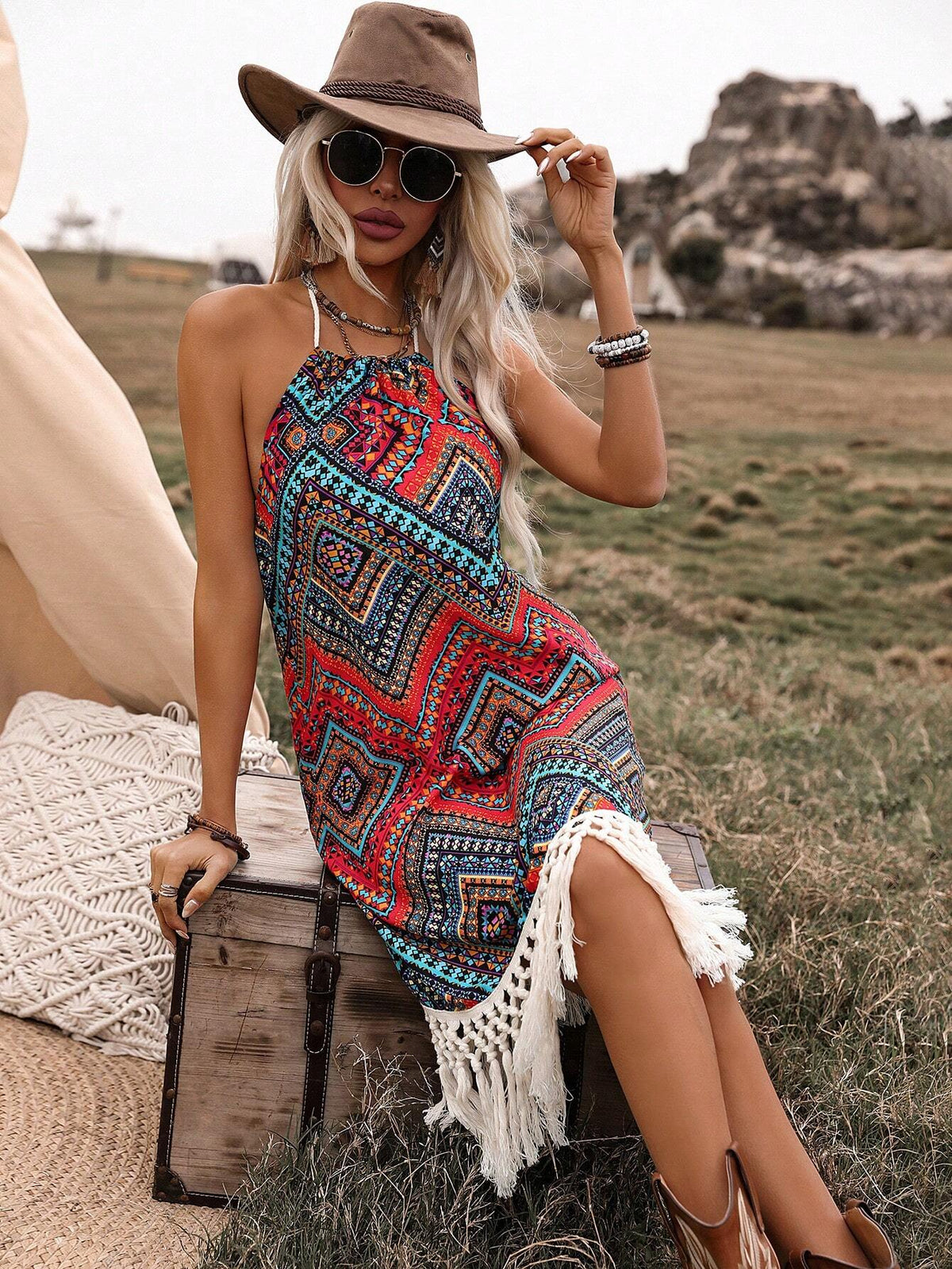 Backless Fringed Halterneck Holiday Style Dress