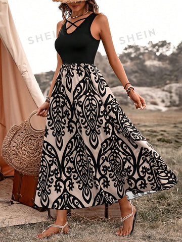 Criss-Cross Spaghetti Straps Sleeveless Knitted Contrast Patchwork Pleated Dress With Hollow Out Deta