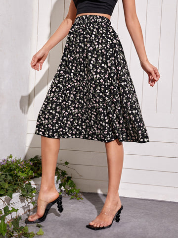 VCAY Ditsy Floral Print Flare Skirt