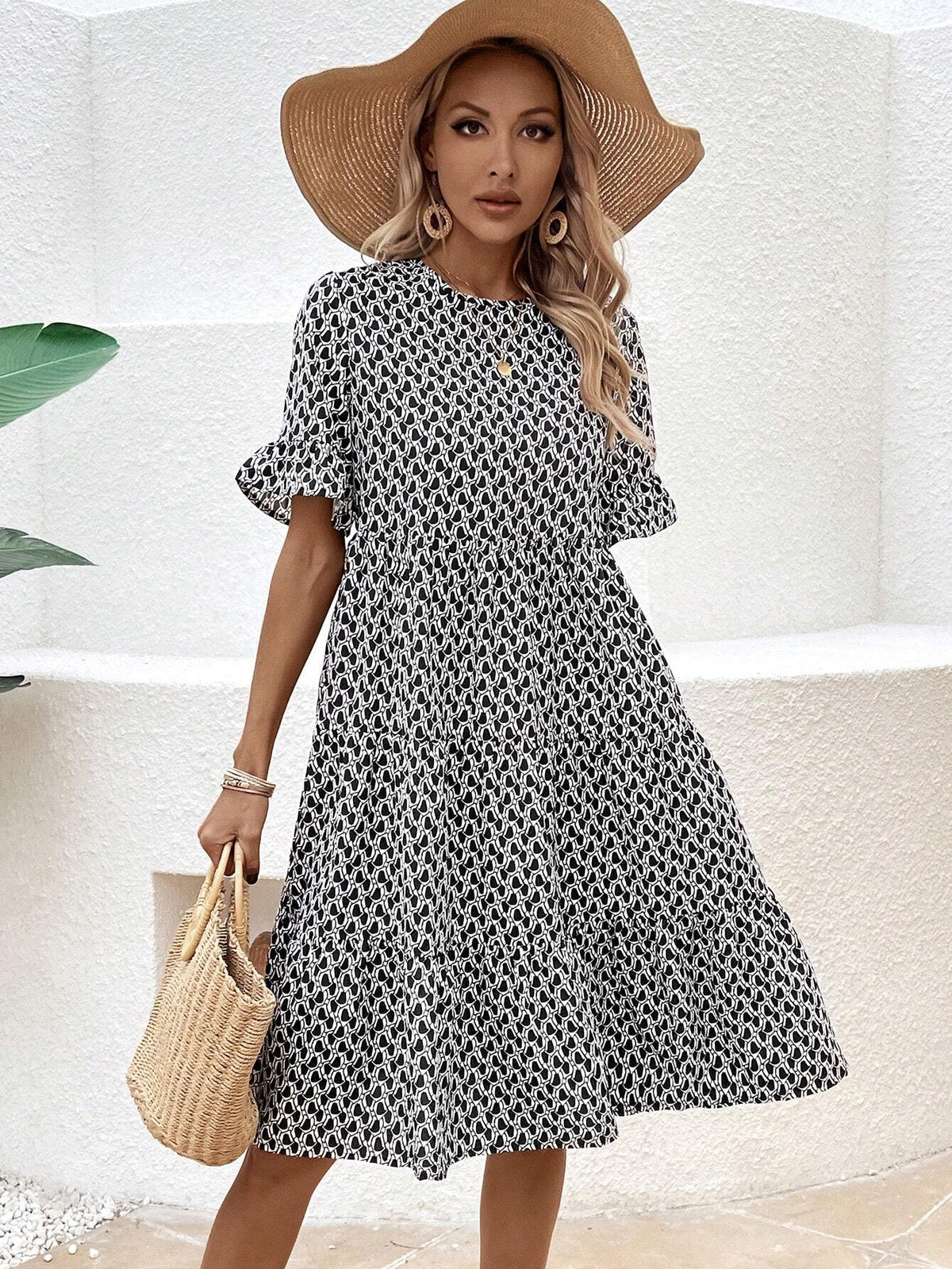 Geometric Patterned Round Neck Casual Dress With Ruffled Hem