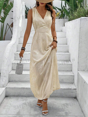 Ladies' Solid Color V-Neck Sleeveless Dress