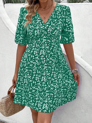 Ladies' Summer Vacation Style Floral V-Neck Short Sleeve Dress