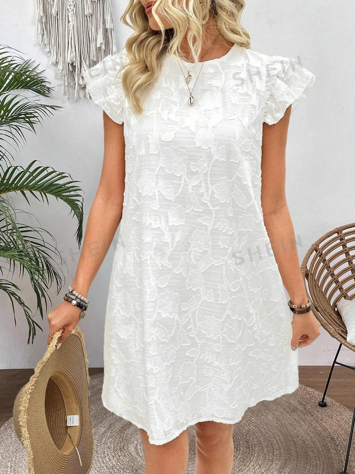Loose Fit Floral Applique Round Neckline With Ruffle Hem Decorated Dress