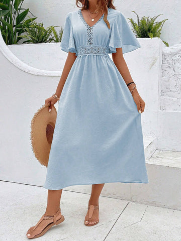 Patchwork Soluble Lace V-Neck Dress With Ruffle Sleeves And Waist