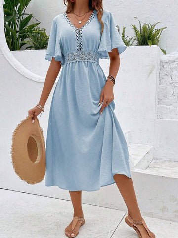 Patchwork Soluble Lace V-Neck Dress With Ruffle Sleeves And Waist