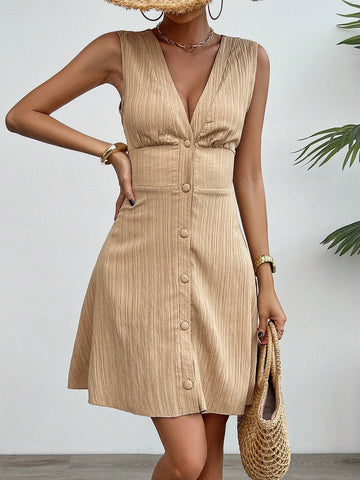 Solid Color Textured V-Neck Sleeveless Dress