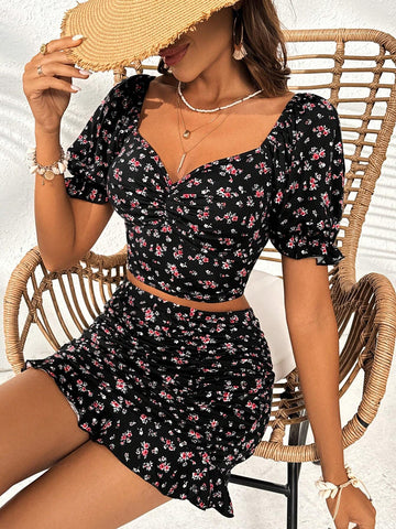 Spring/Summer Vacation Romantic Black Knitted Stretch Floral Print T-Shirt And Pleated Skirt Set For Women
