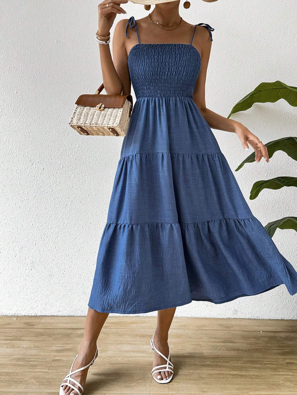 Tie Bowknot & Layered Hem Holiday Style Spaghetti Strap Dress For SpringSummer