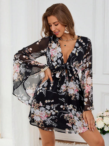 Vacation Woven Printed V-Neck Bell Sleeve Bodycon Mini Dress For Women