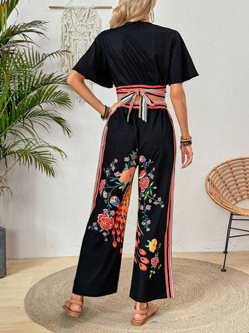 Women Fashionable Vacation Style Printed Two-Piece Set