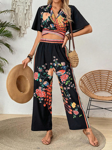Women Fashionable Vacation Style Printed Two-Piece Set