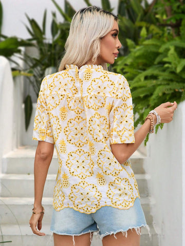 VCAY Women Random Floral Embroidery Short Sleeve Shirt