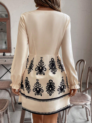 Women V-Neck Ruffled Trim Buttoned Waist A-Line Dress, Autumn/Winter