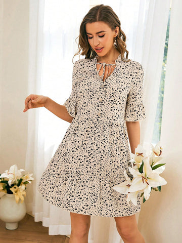 Women's Ditsy Floral Tie Neck Elegant Short Sleeve Mini Dress
