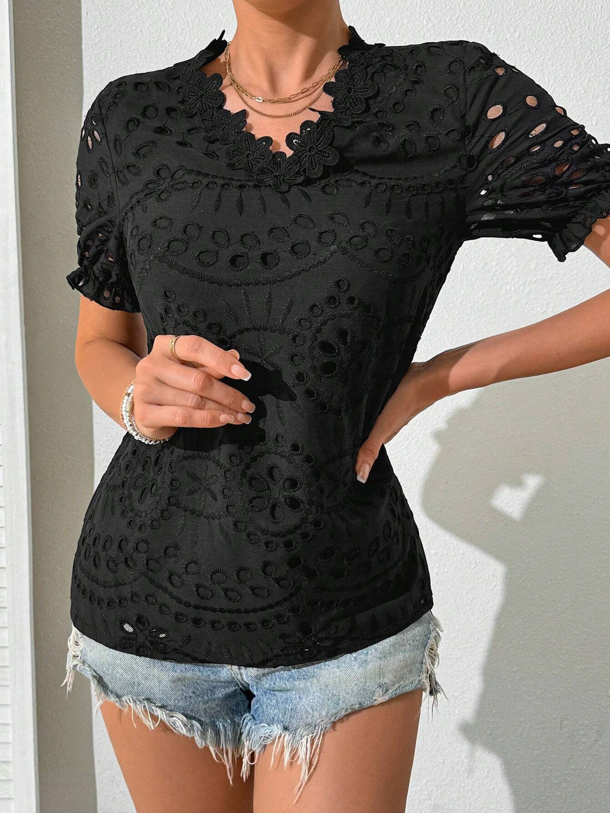 VCAY Women's Fashionable Solid Color Hollow Out Lace Trim Short Sleeve Shirt