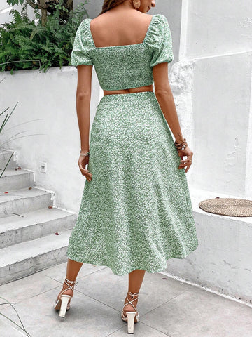 Women's Floral Print Ruched Short Puff Sleeve Top With Front Tie And Split Hem Skirt Two Piece Set