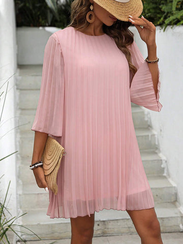 Women's Loose Round Neck Pleated Dress
